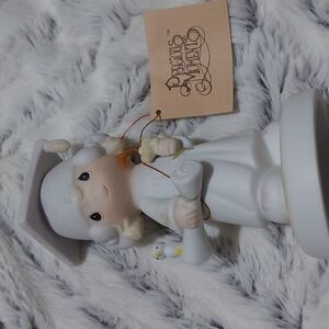 Precious Moments Figurine  E-4721
